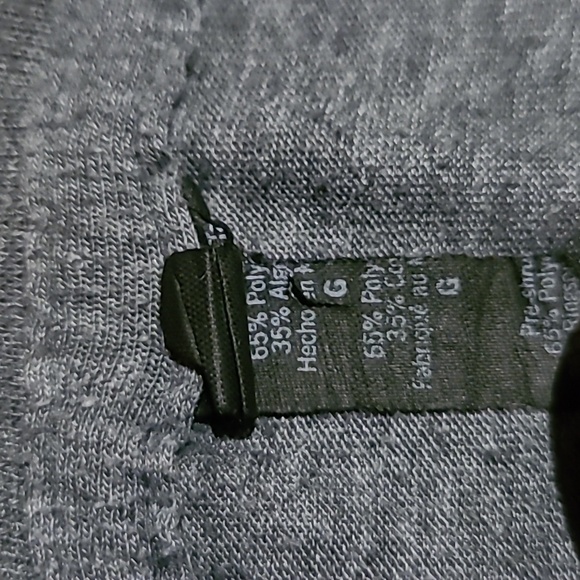 Graphic T- Shirt - Picture 3 of 6